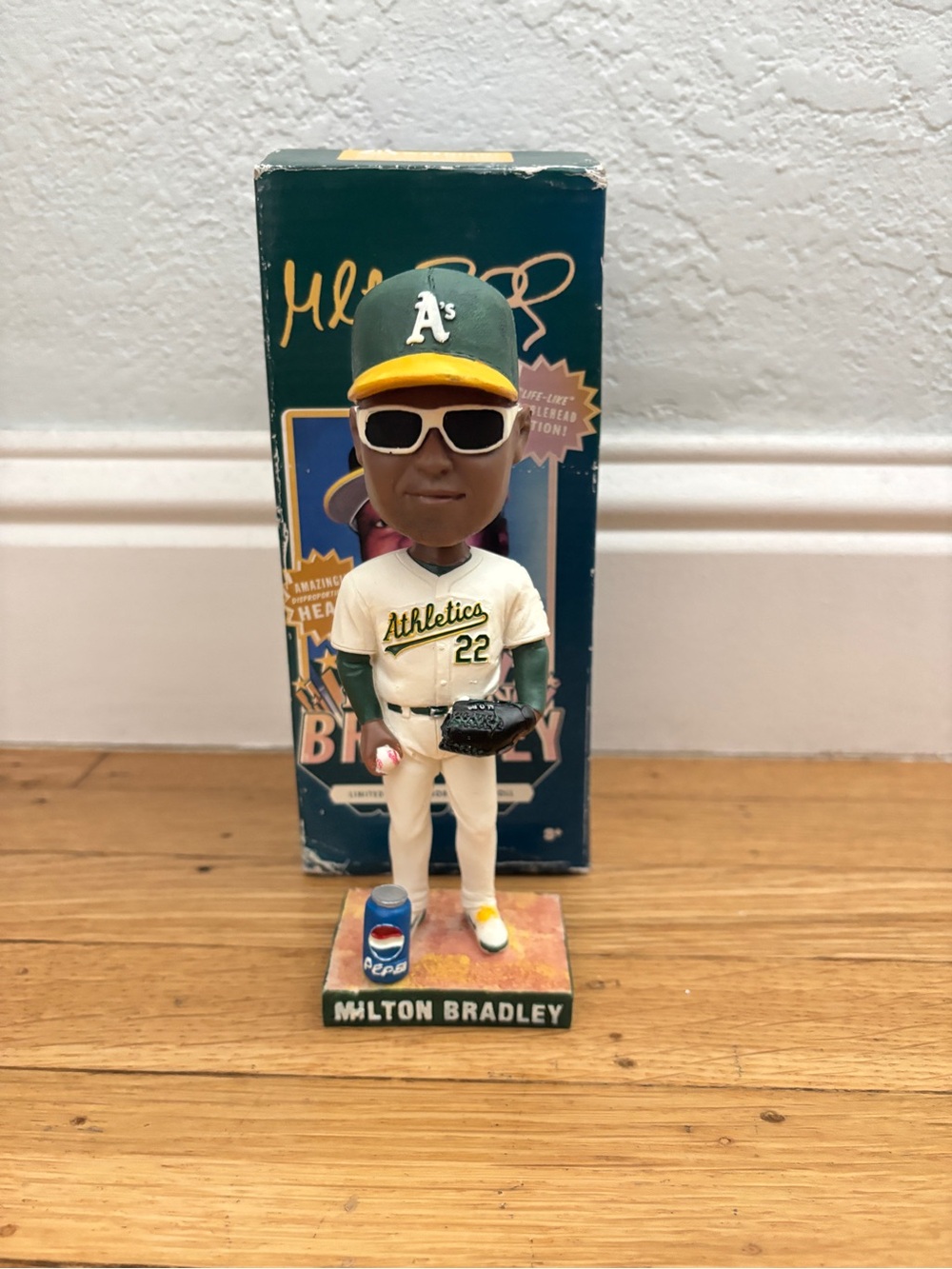 Oakland Athletics A’s Milton Bradley Bobblehead 2007 SGA